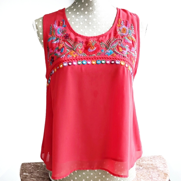 AMERICAN RAG ET CIE Embroidered Sleeveless Top - Picture 2 of 9